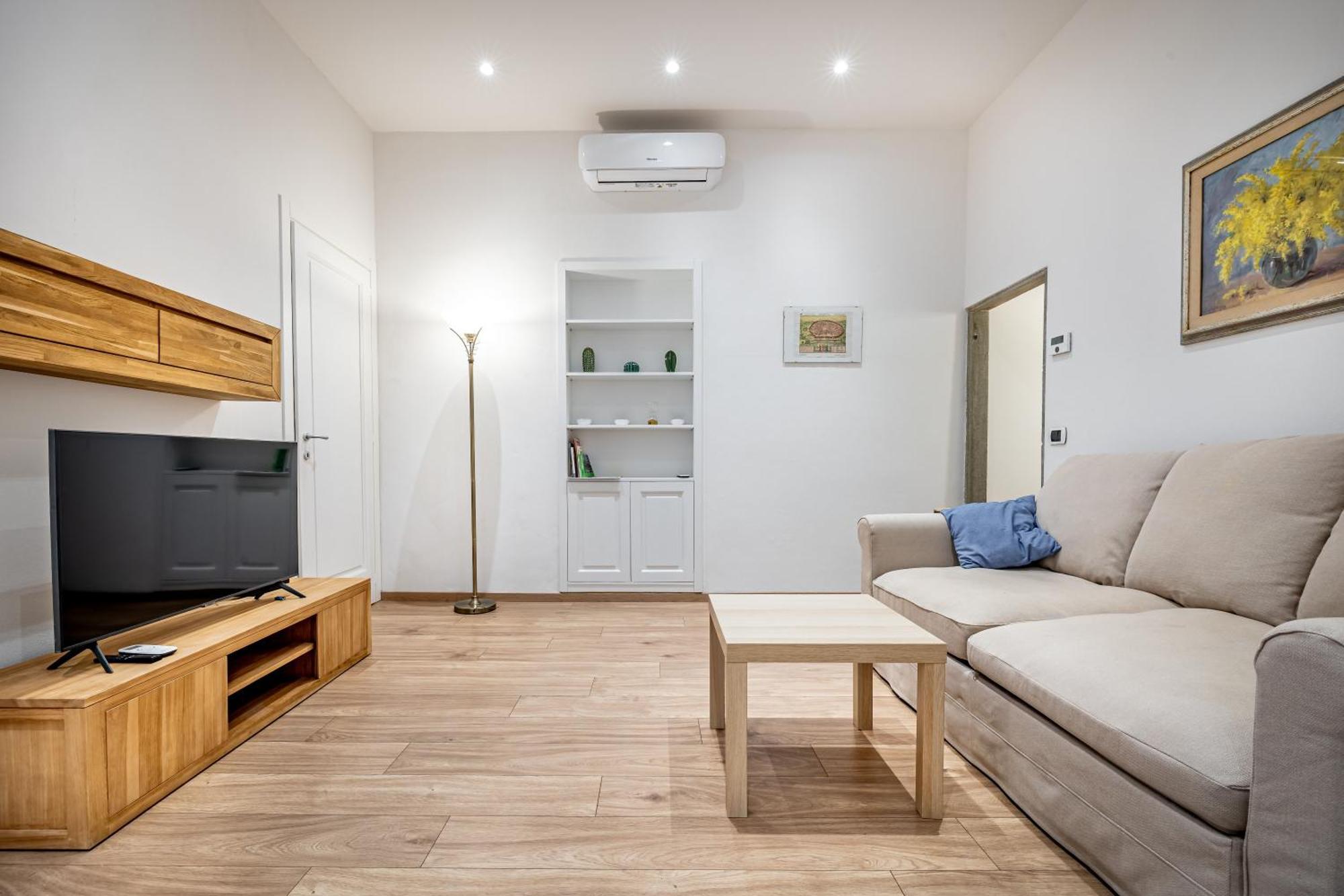 Roommo Via Dei Pilastri Giada Florence Exterior photo